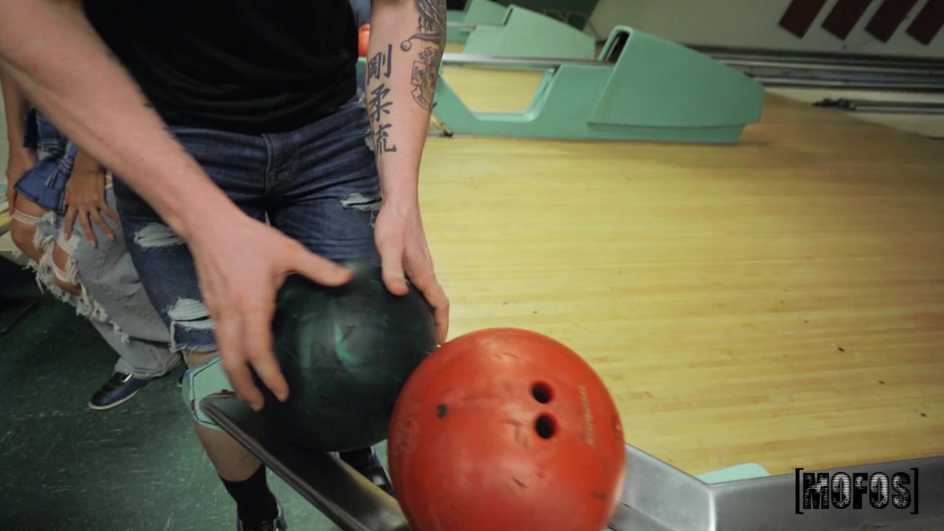 Bowling Ball Порно Видео | kirinfo.ru