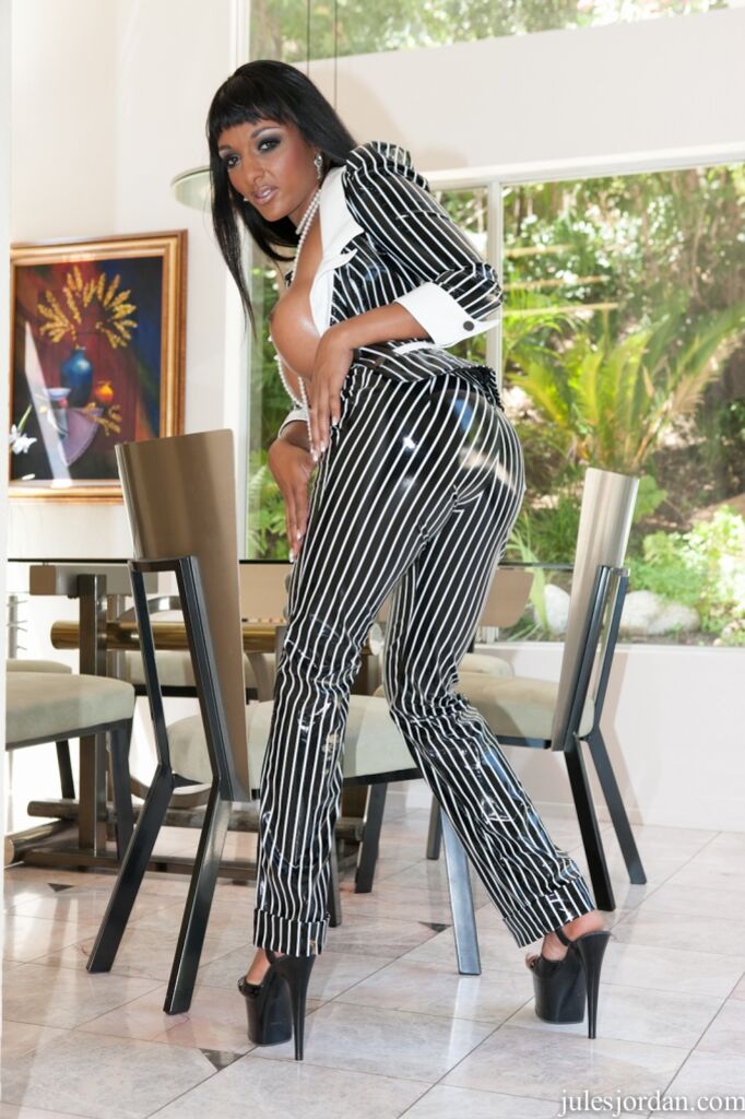 Loona Lux Anal Asshole Armageddon With Lex