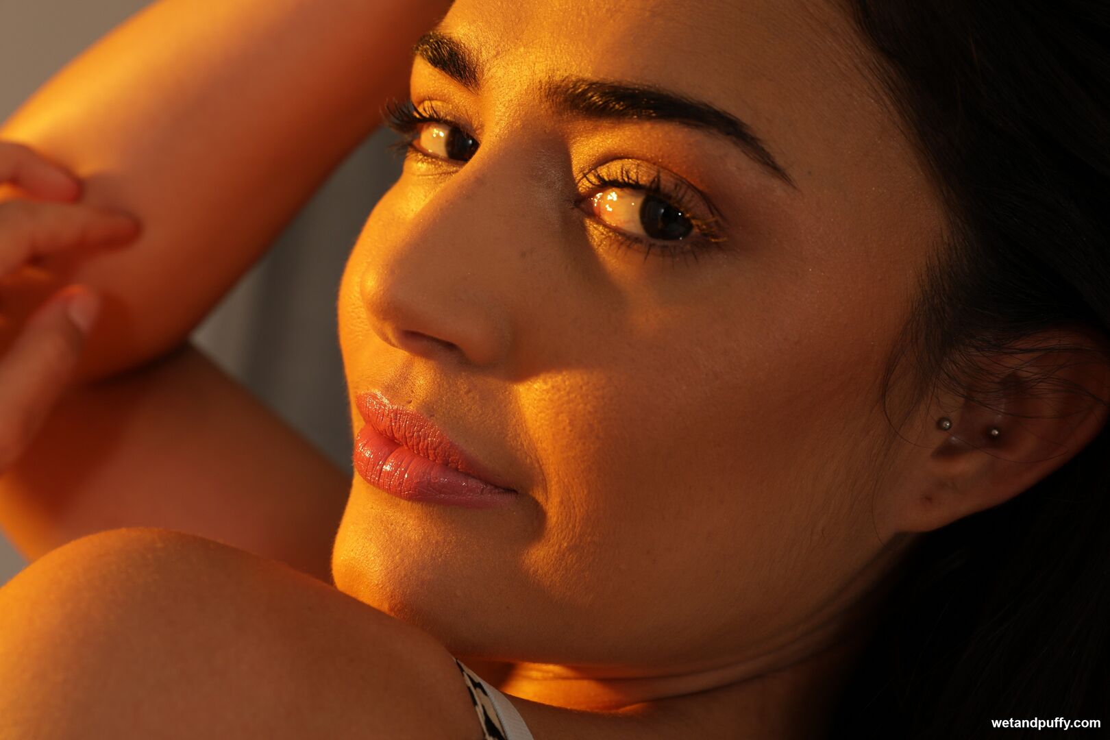 NURIA — ALONE TIME