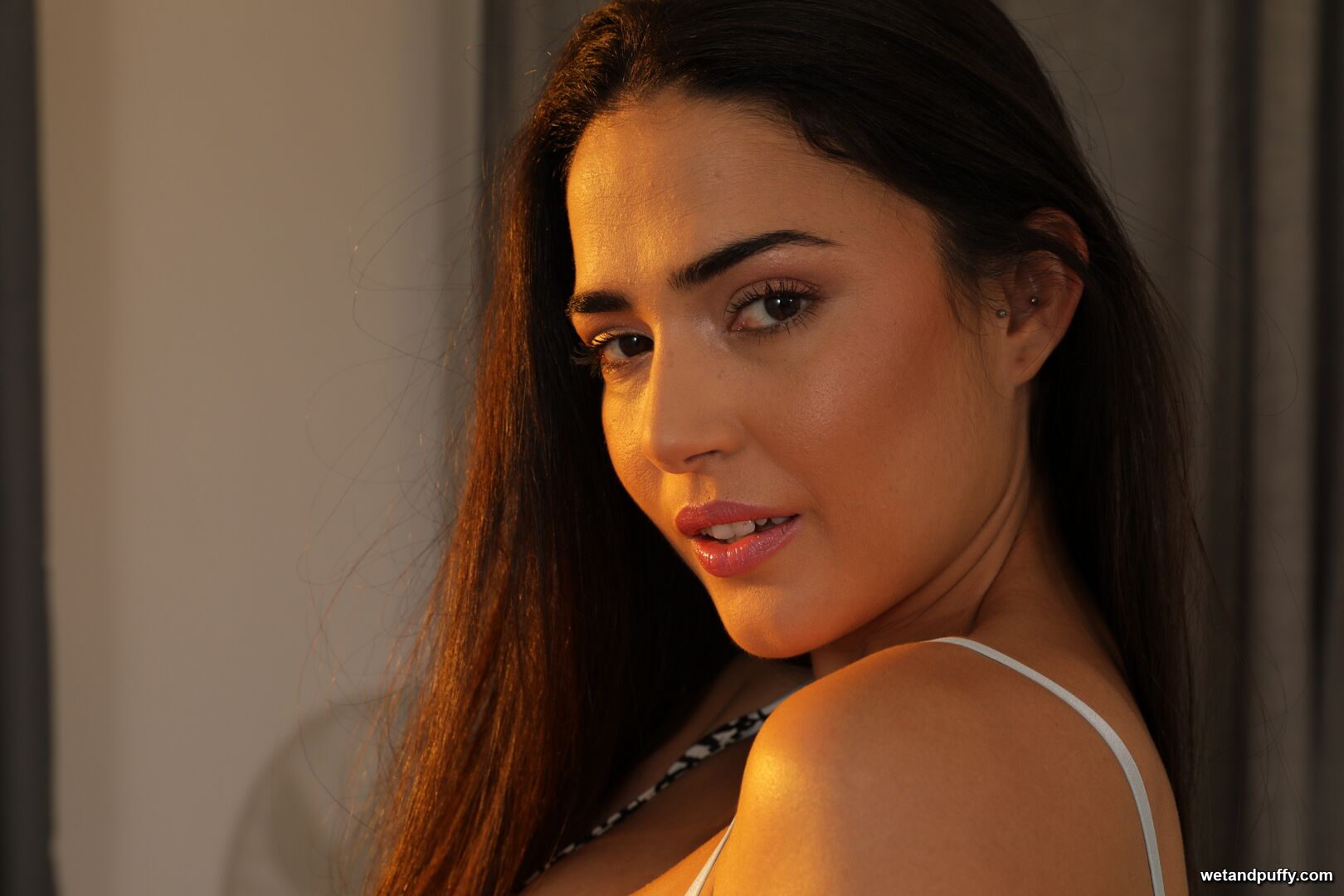 NURIA — ALONE TIME