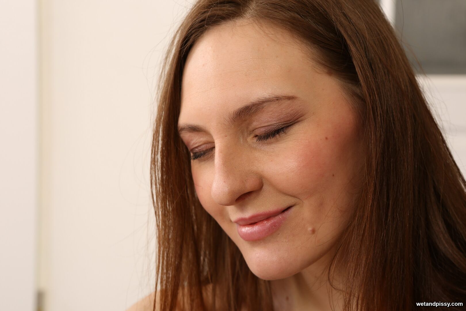 ARIADNA — ARIADNA NEEDS TO PEE