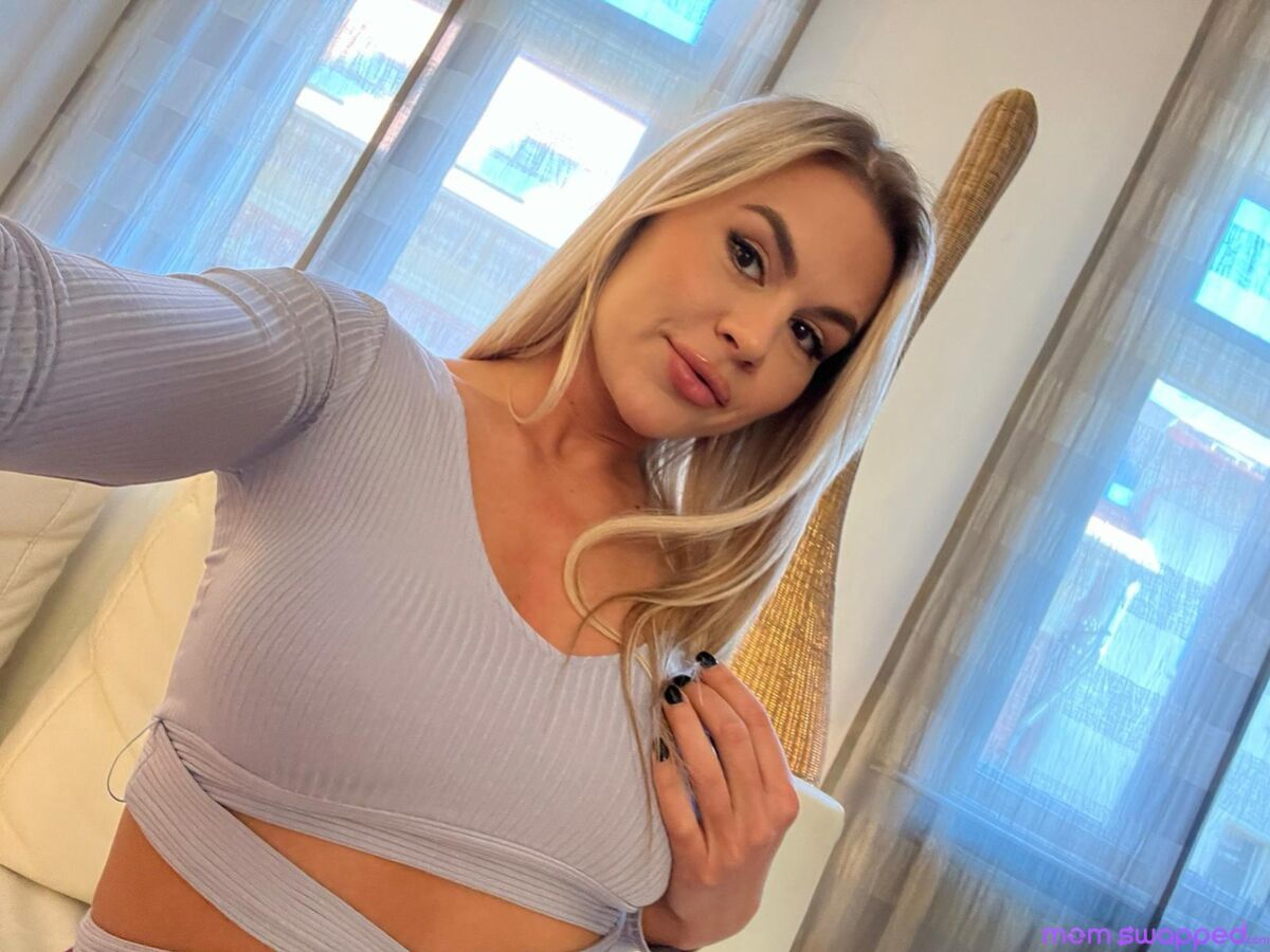 Remembering The College Days - S2:E7