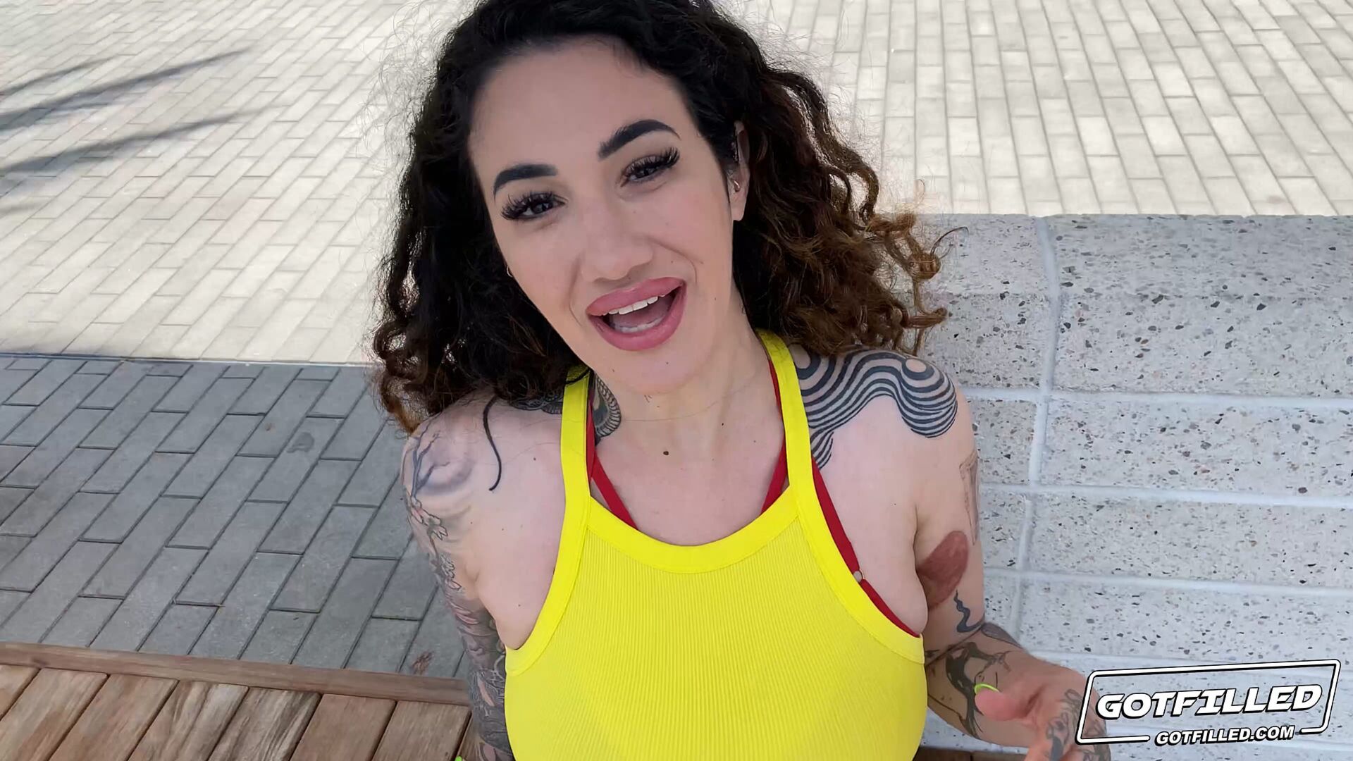 Filling Up Arabelle's Ass