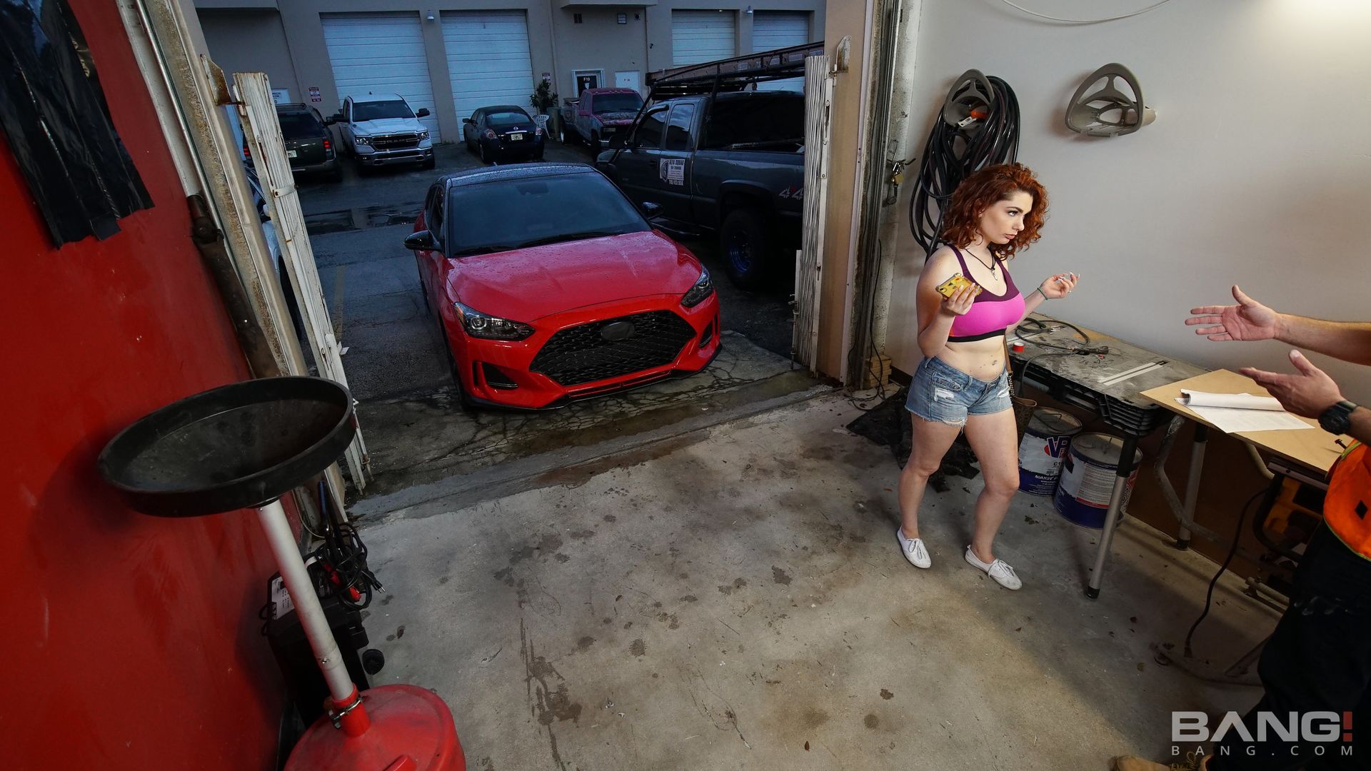 Annabel Redd Gets Her Pussy Wrecked In The Mechanic's Garage