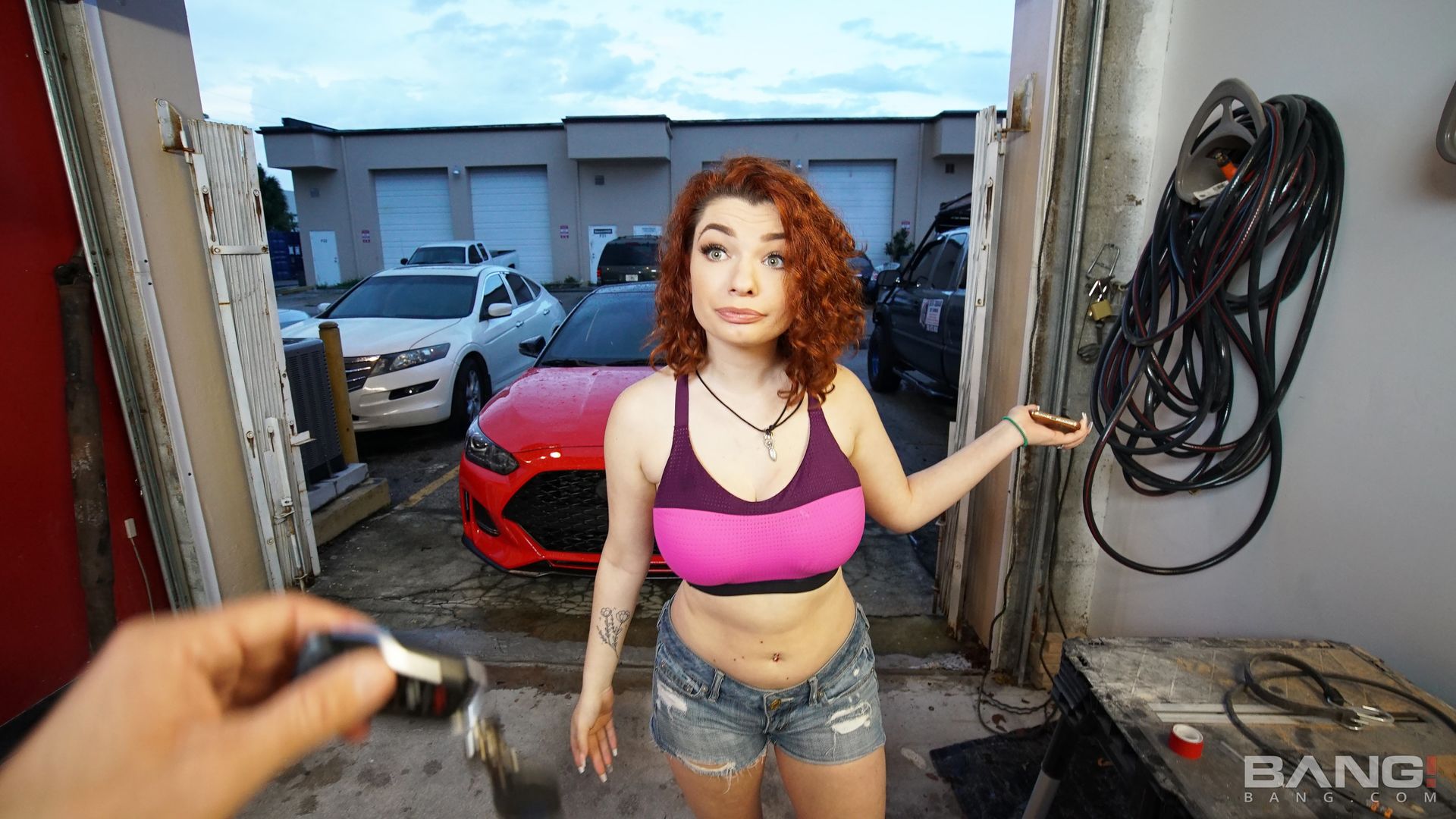 Annabel Redd Gets Her Pussy Wrecked In The Mechanic's Garage