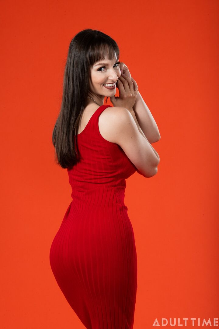 Up Close with Lexi Luna