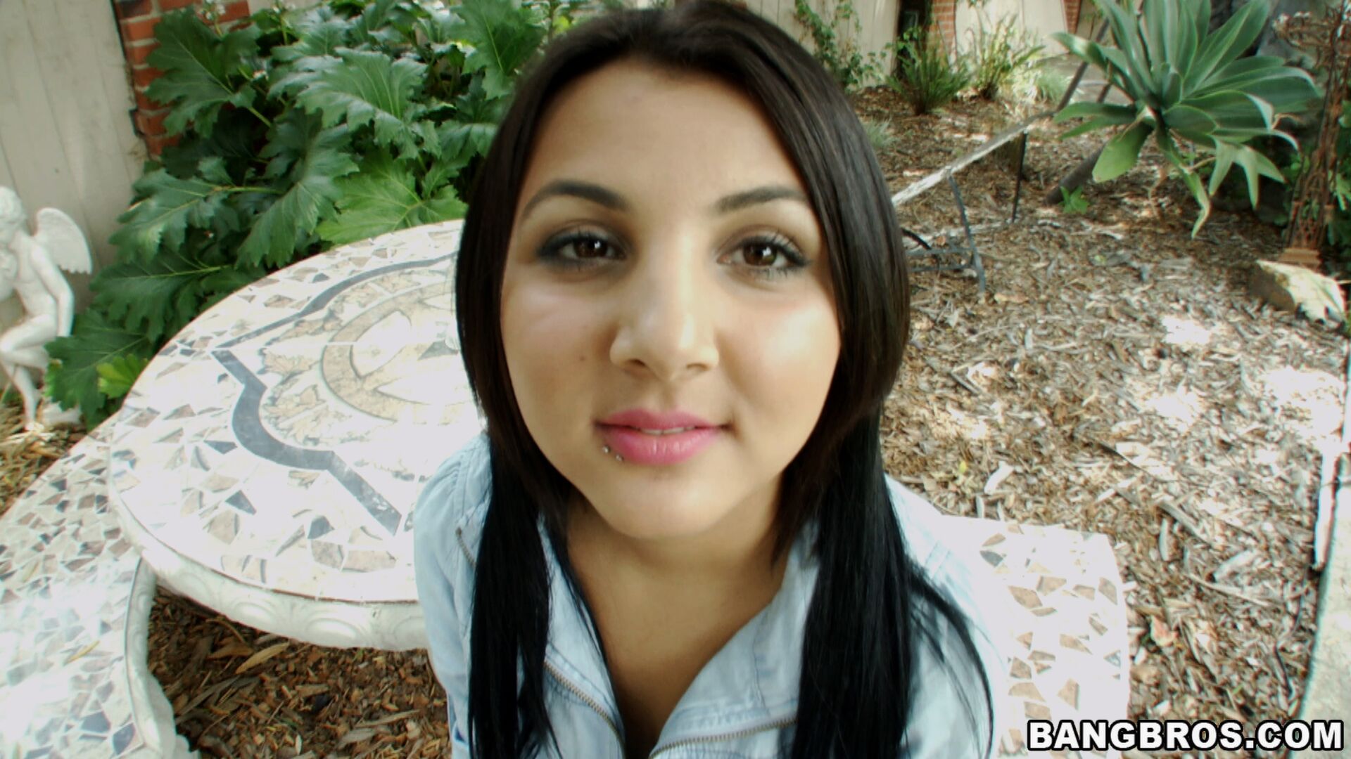 Freaky little hottie does a tug job