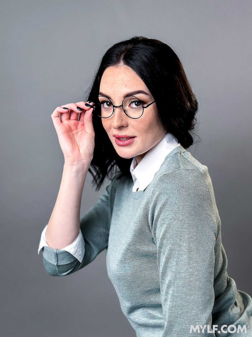 The House Bunny (VIP Early Access)