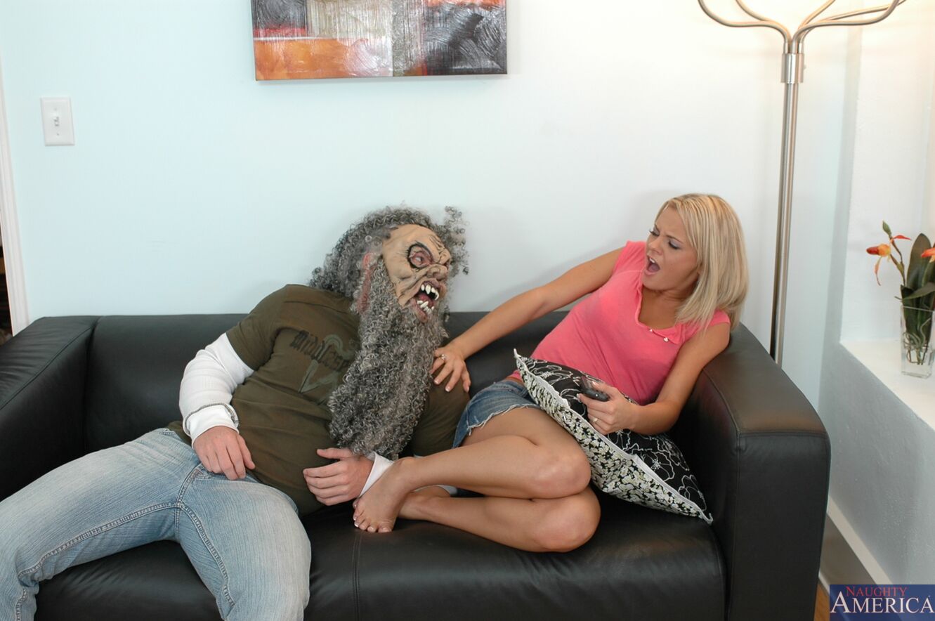 Bree Olson fucking in the couch with her petite