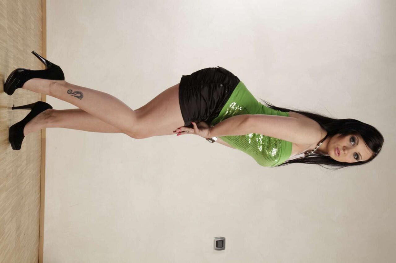 Ally Style loves cock