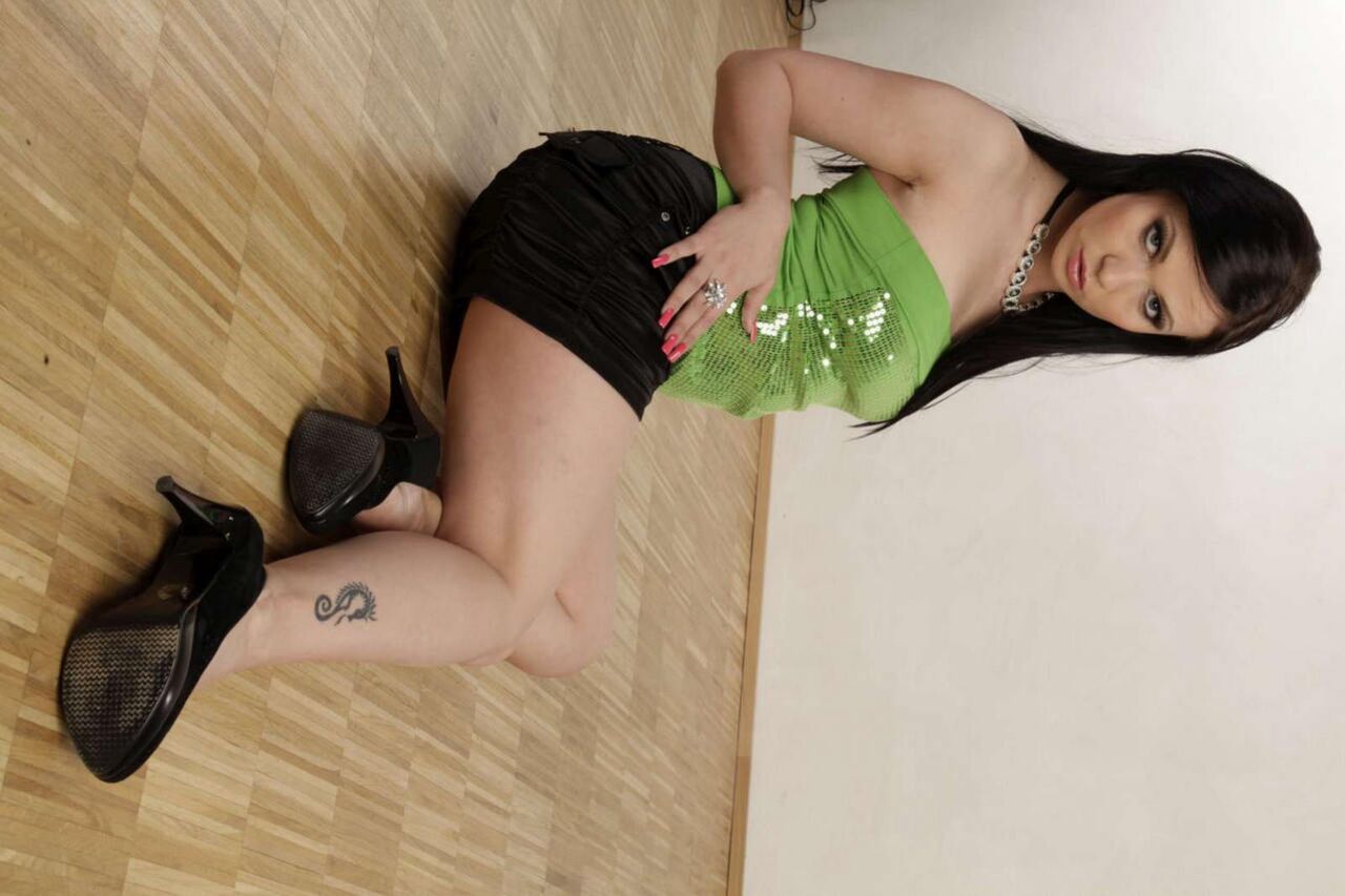 Ally Style loves cock