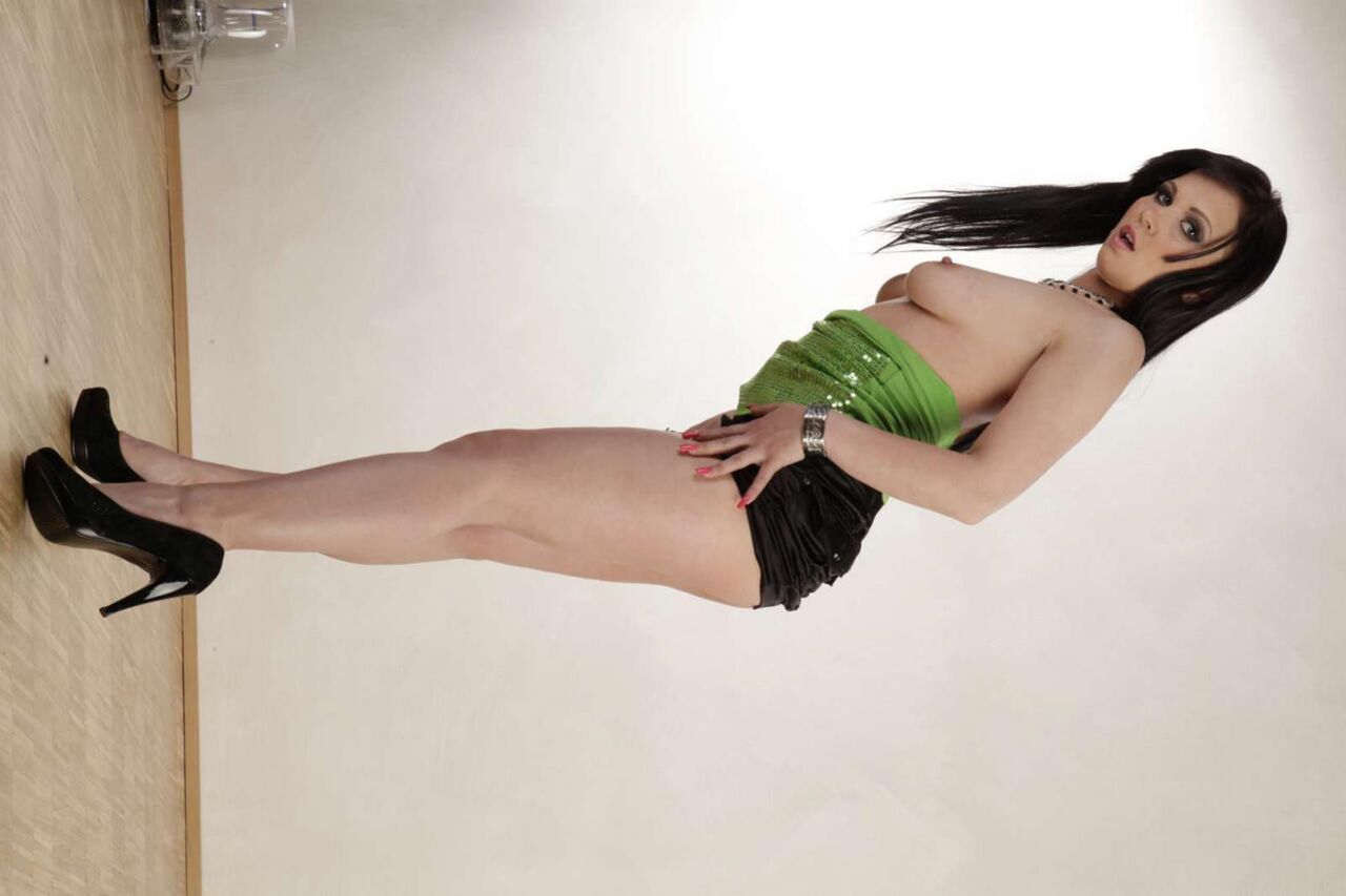 Ally Style loves cock