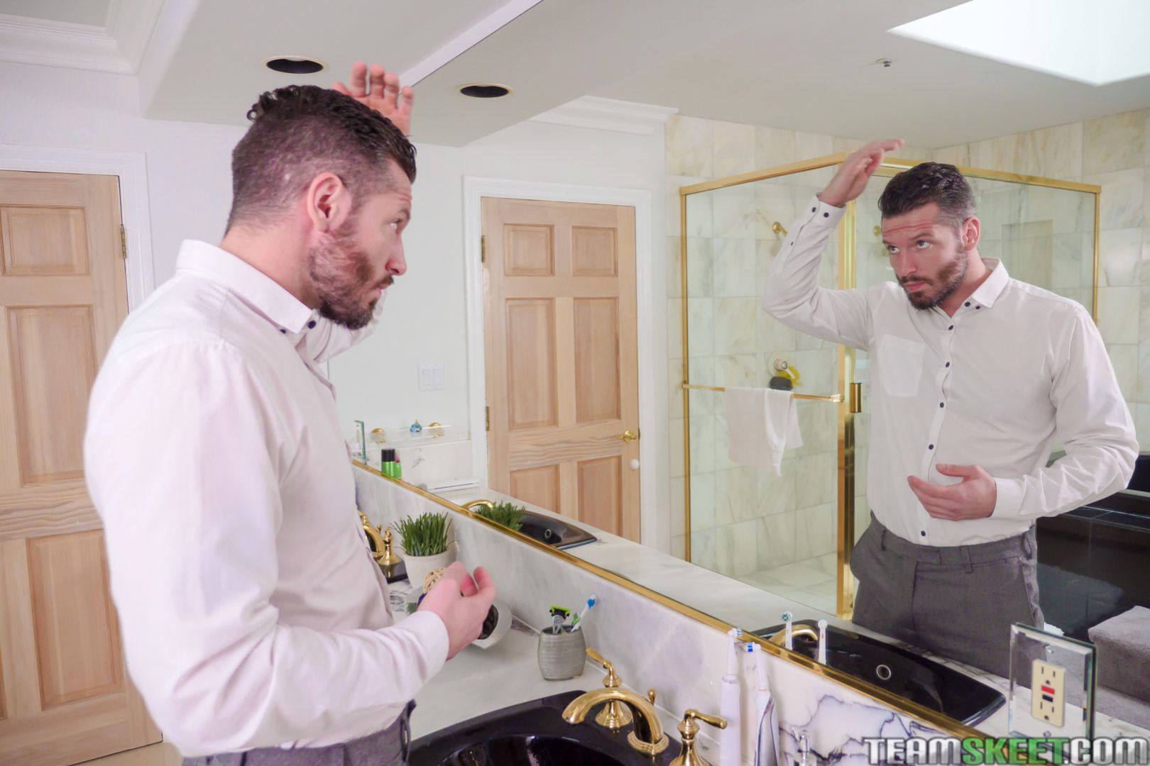 Tiny Petite Gets Some Liquid Skeet