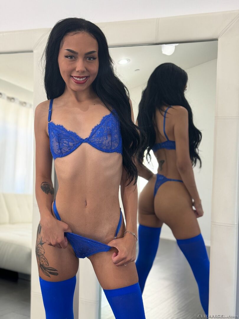 BIANCA BANGS Private POV Fuck Date