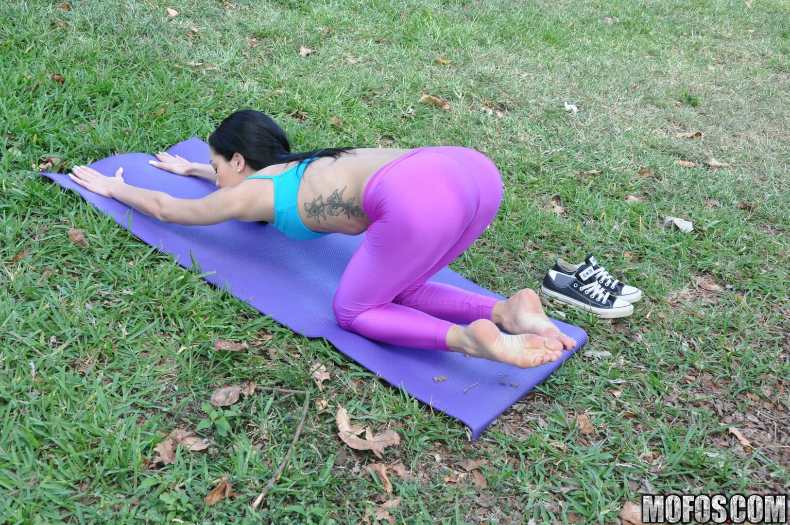 Tappin That Yoga Booty