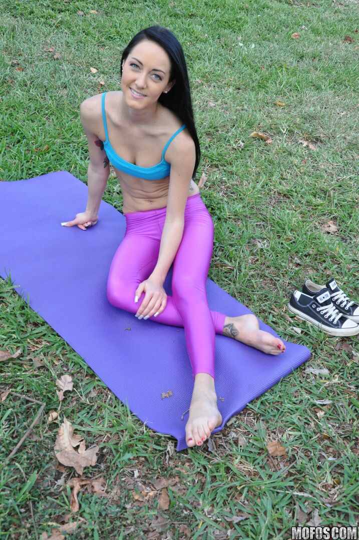 Tappin That Yoga Booty