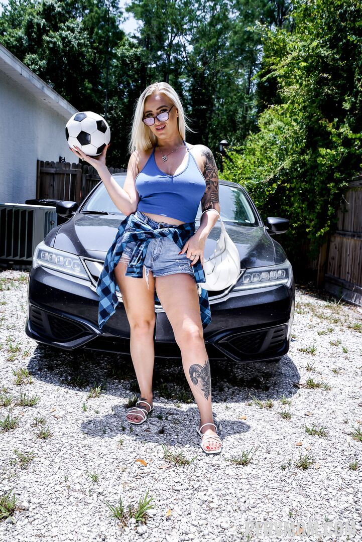 Let Stepmommy Handle That Boner