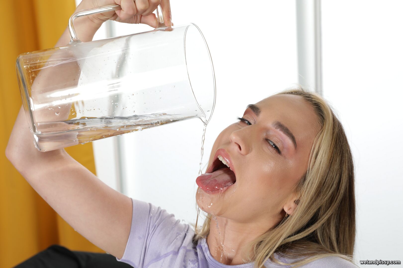 Foxy Slave — Gushing In Glass