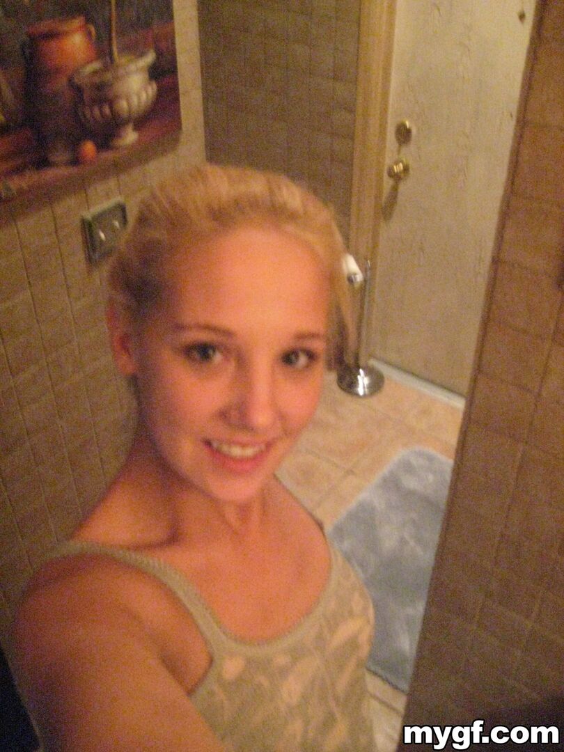 Blondie Takes The Dick