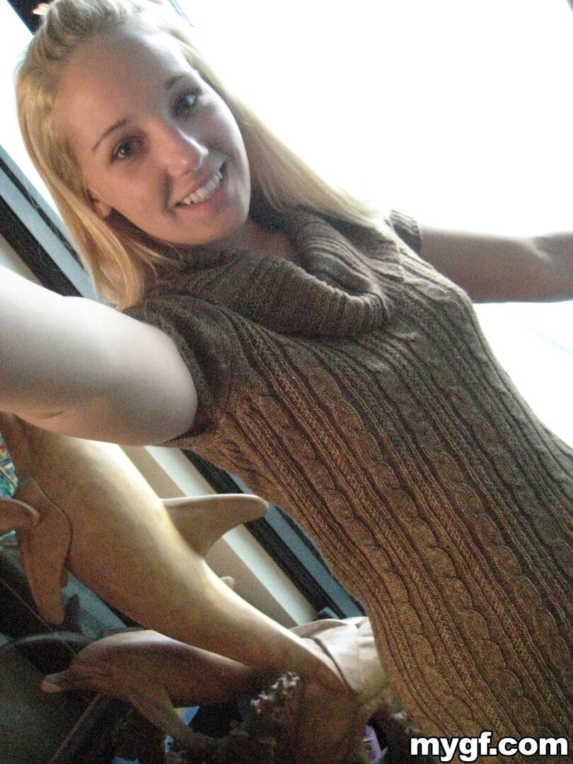 Blondie Takes The Dick