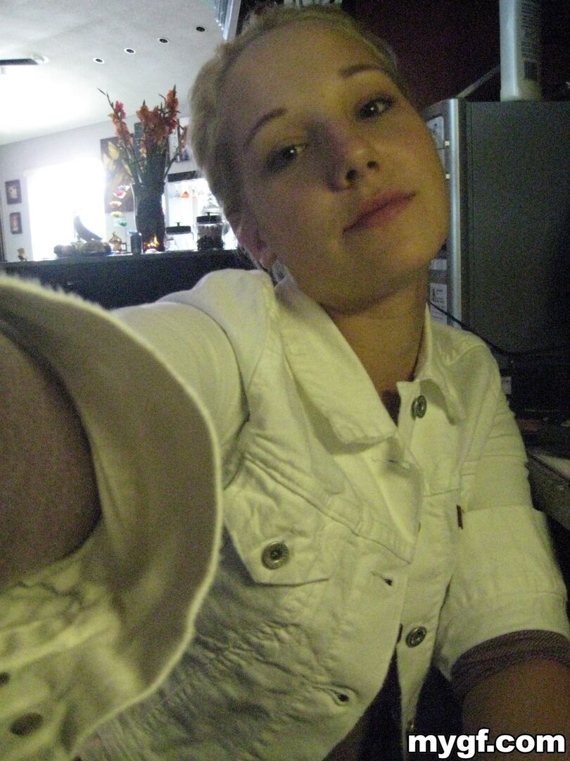 Blondie Takes The Dick