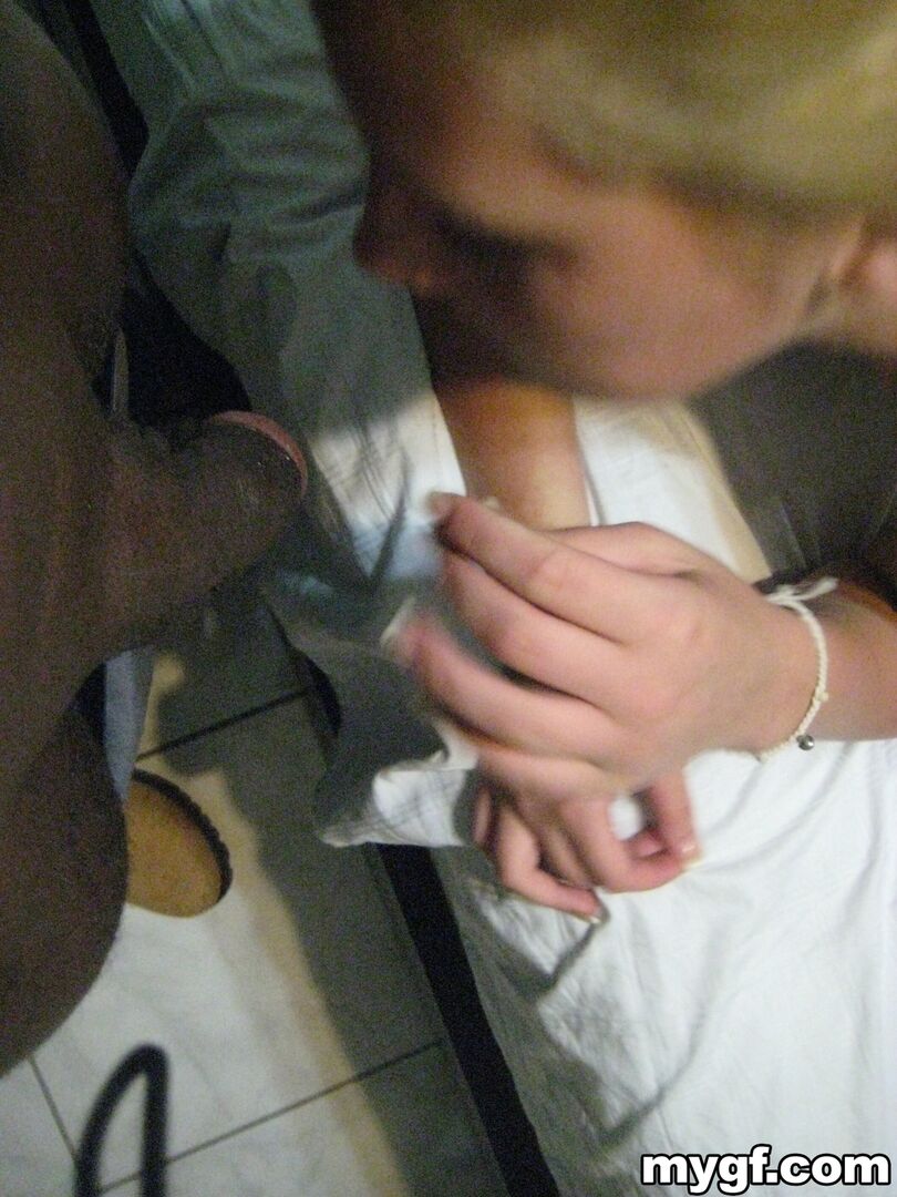 Blondie Takes The Dick