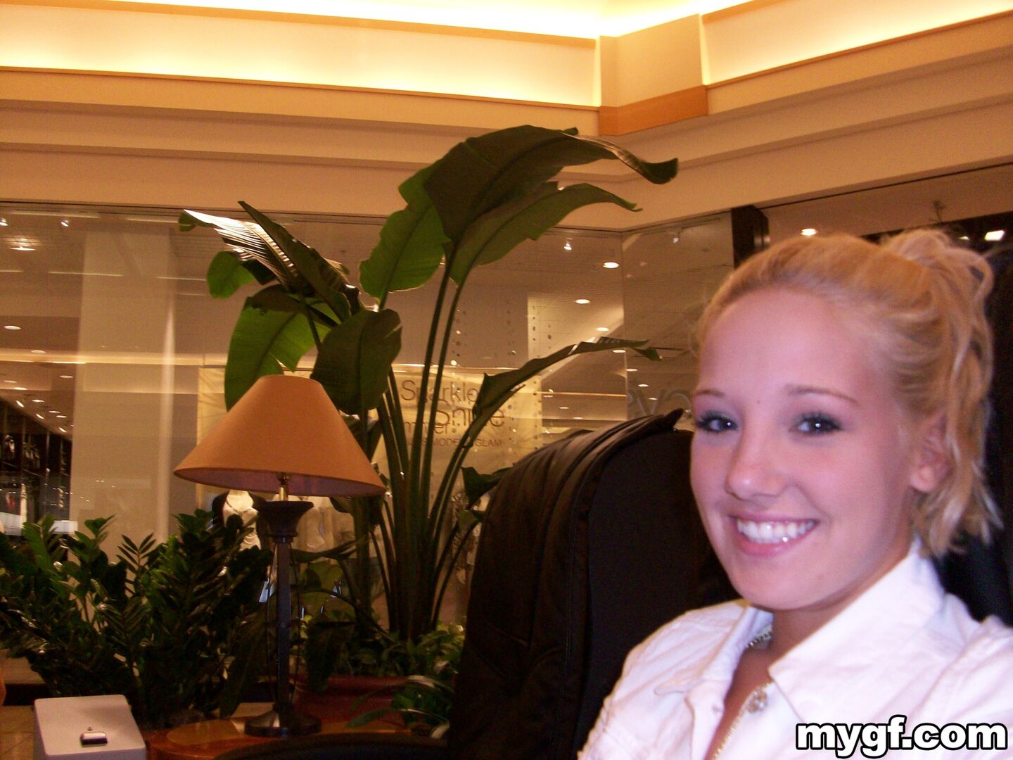 Blondie Takes The Dick