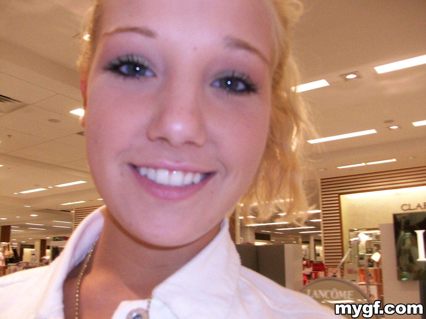 Blondie Takes The Dick