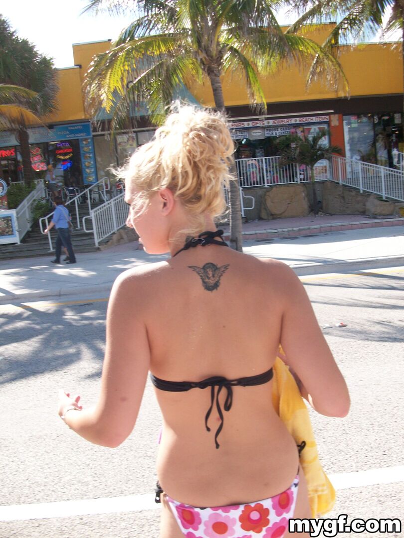 Blondie Takes The Dick