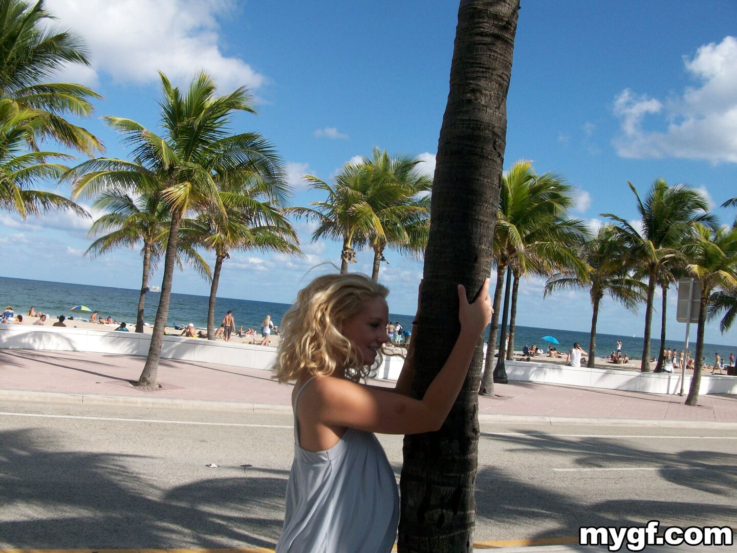 Blondie Takes The Dick