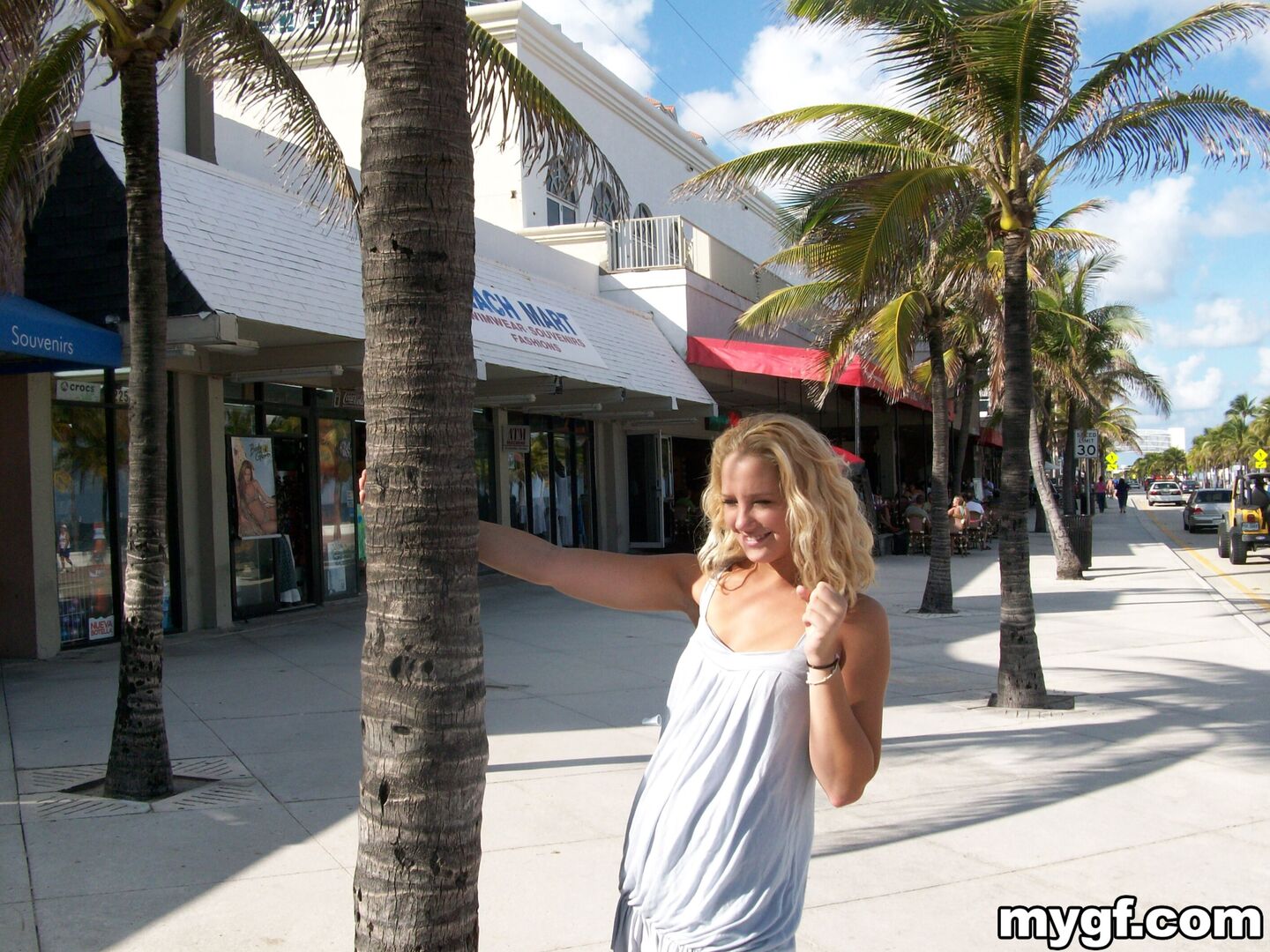 Blondie Takes The Dick