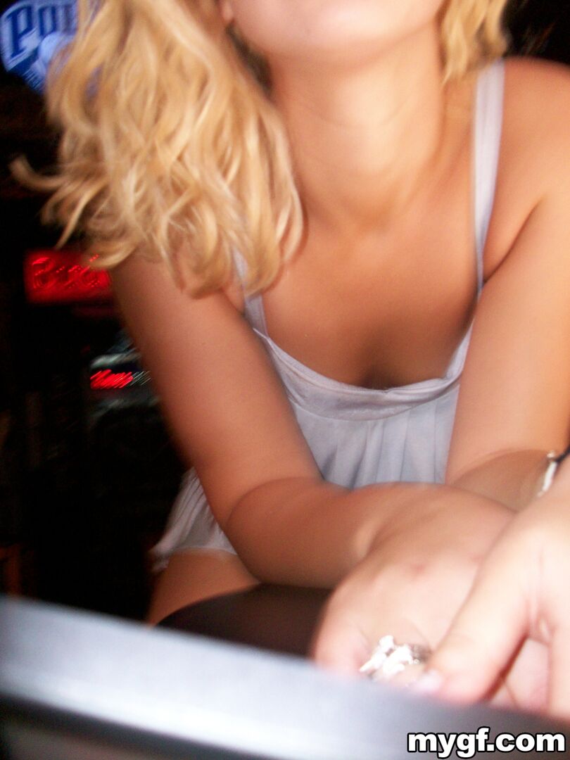 Blondie Takes The Dick