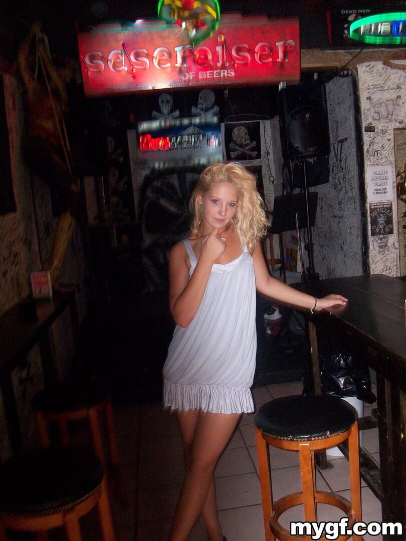 Blondie Takes The Dick