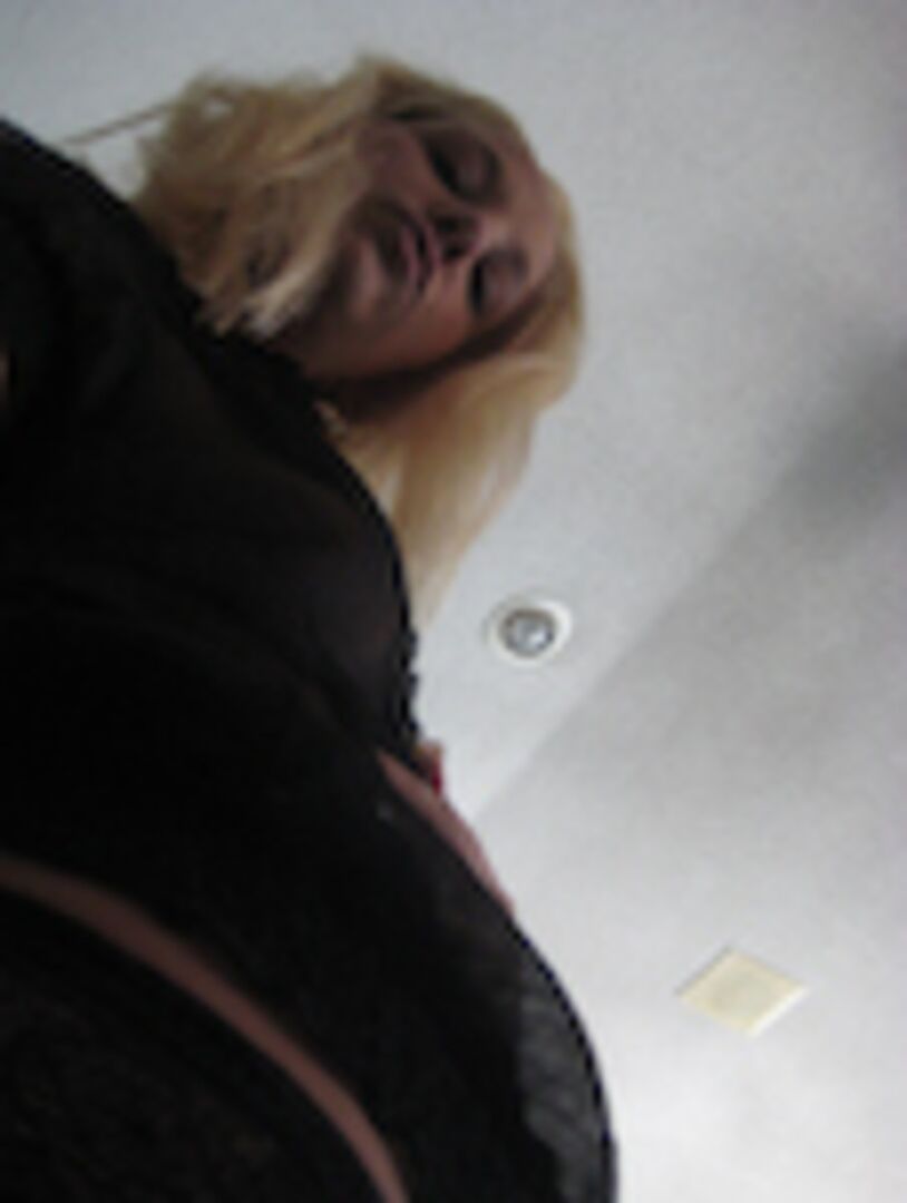 Blondie Takes The Dick