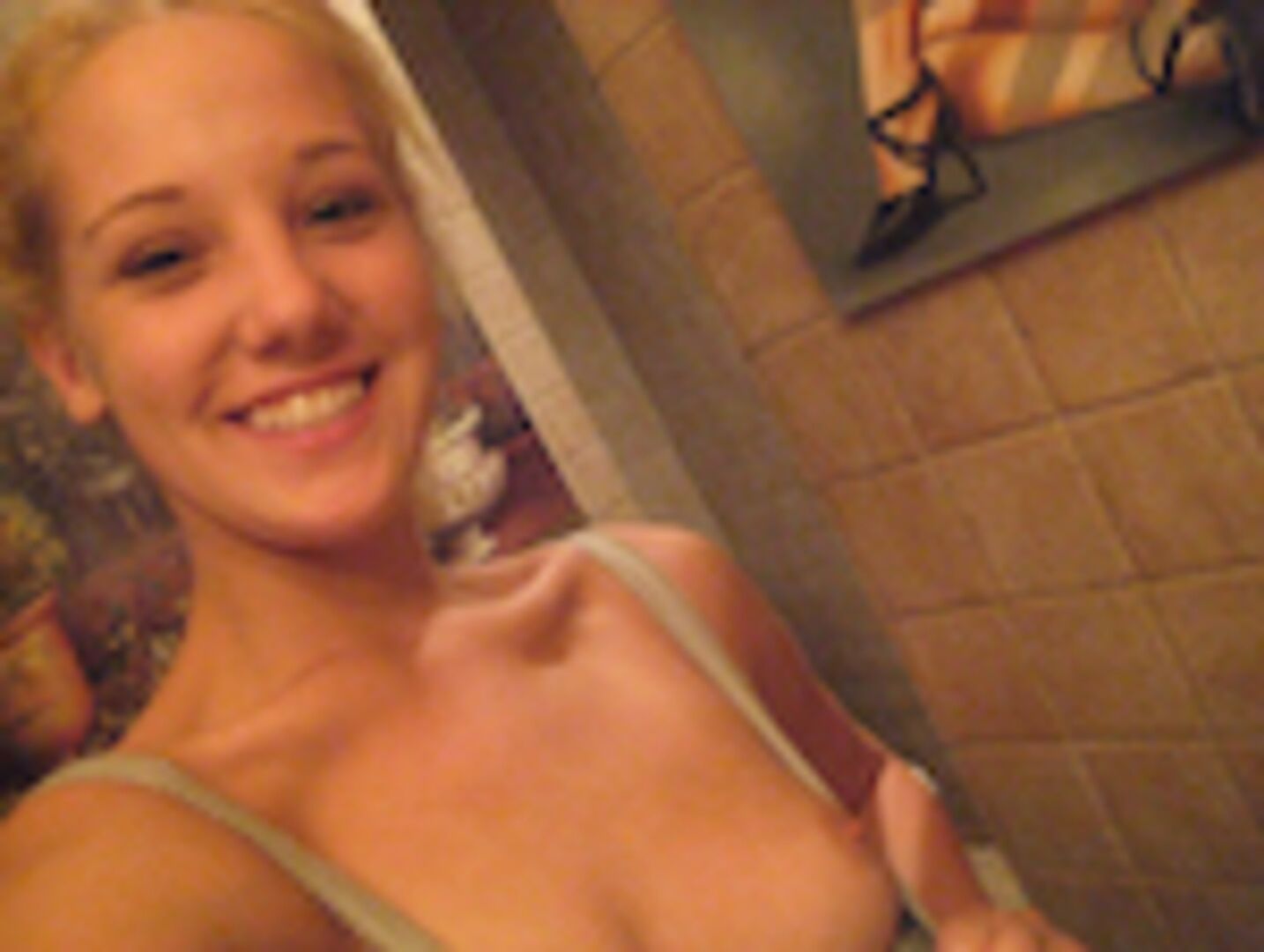 Blondie Takes The Dick