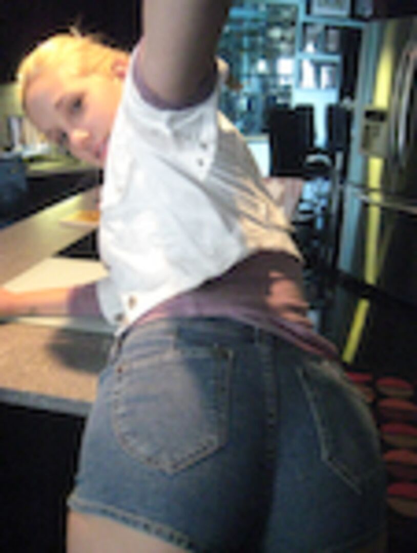 Blondie Takes The Dick