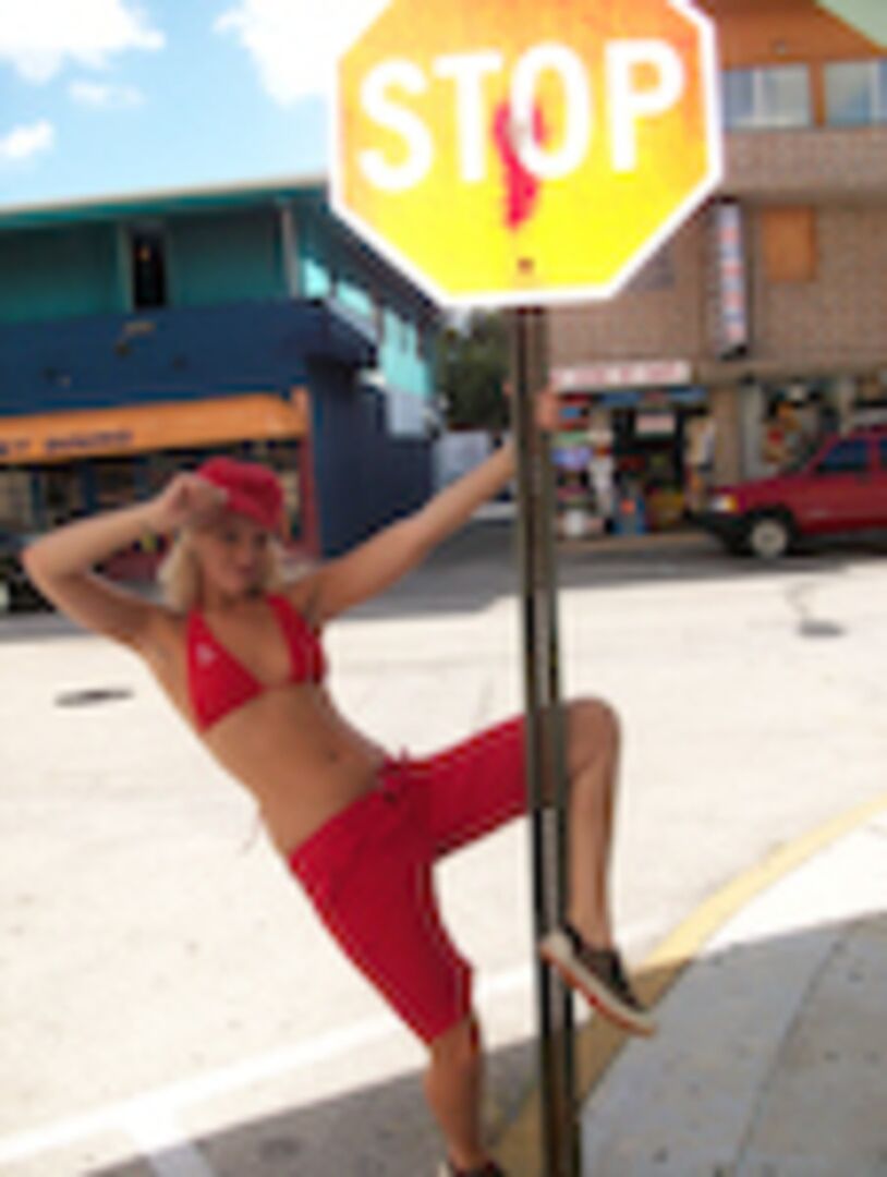 Blondie Takes The Dick