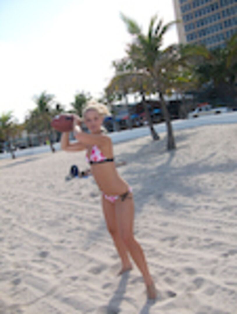 Blondie Takes The Dick