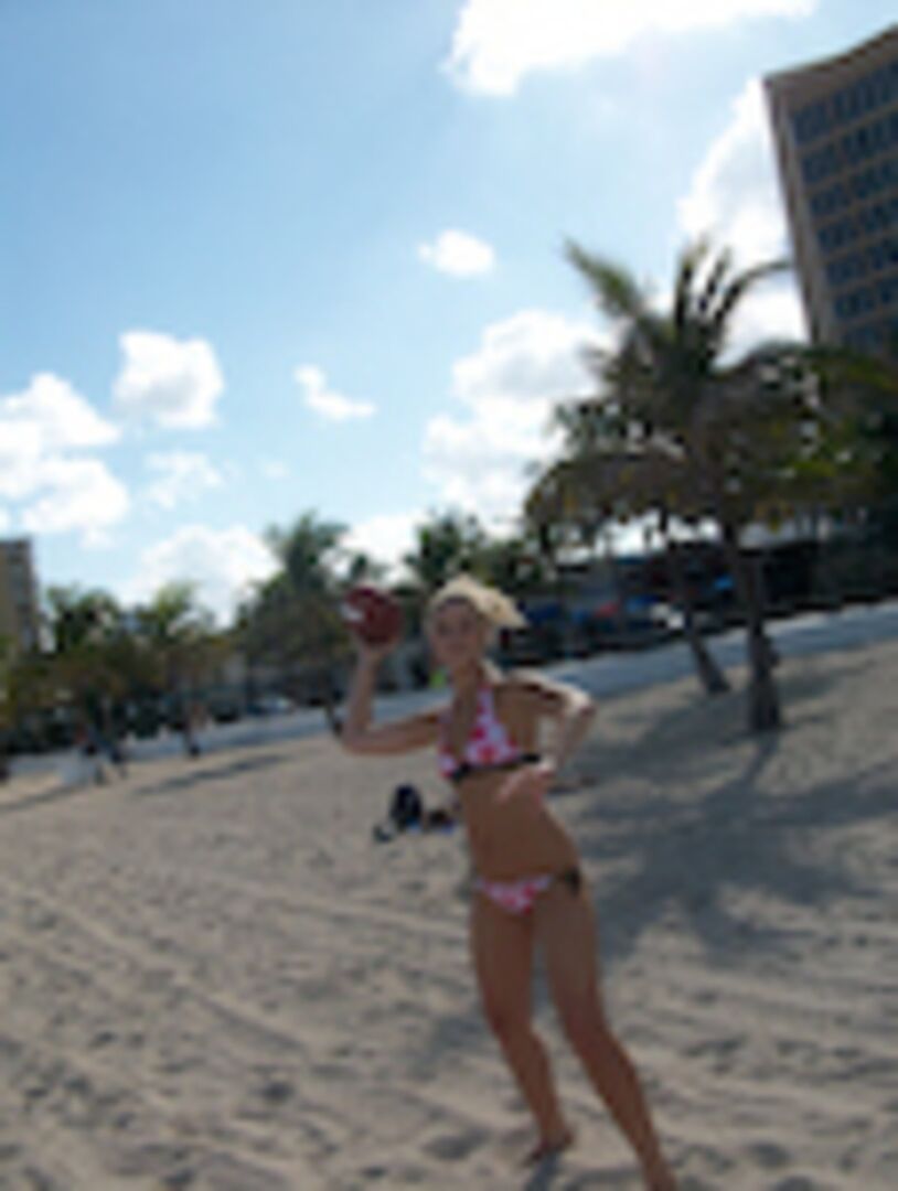 Blondie Takes The Dick