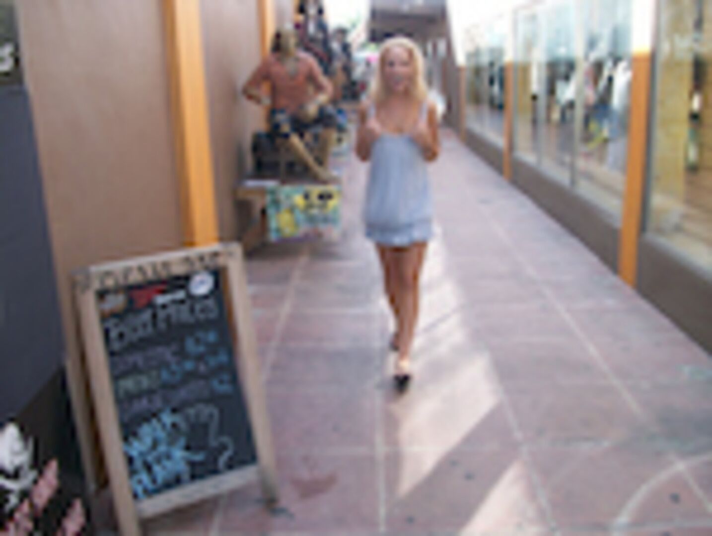 Blondie Takes The Dick