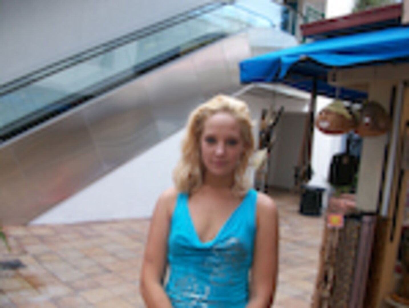 Blondie Takes The Dick