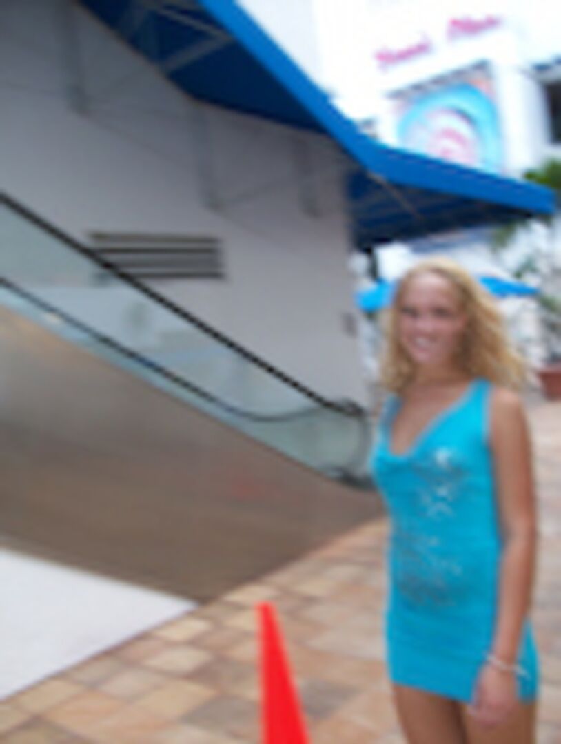 Blondie Takes The Dick