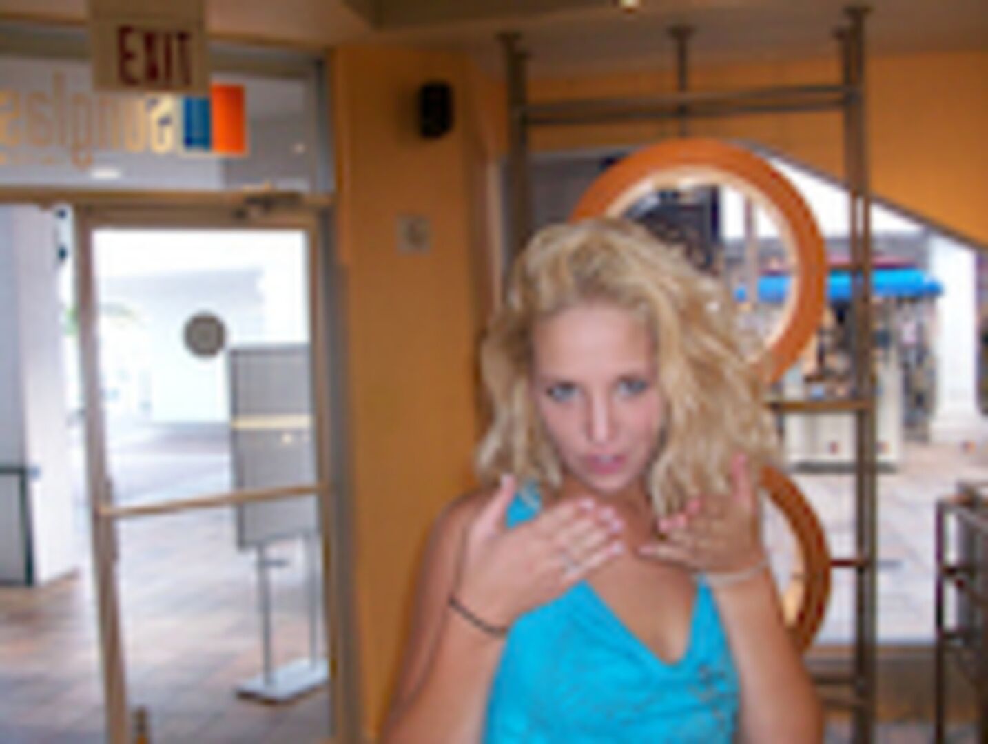 Blondie Takes The Dick