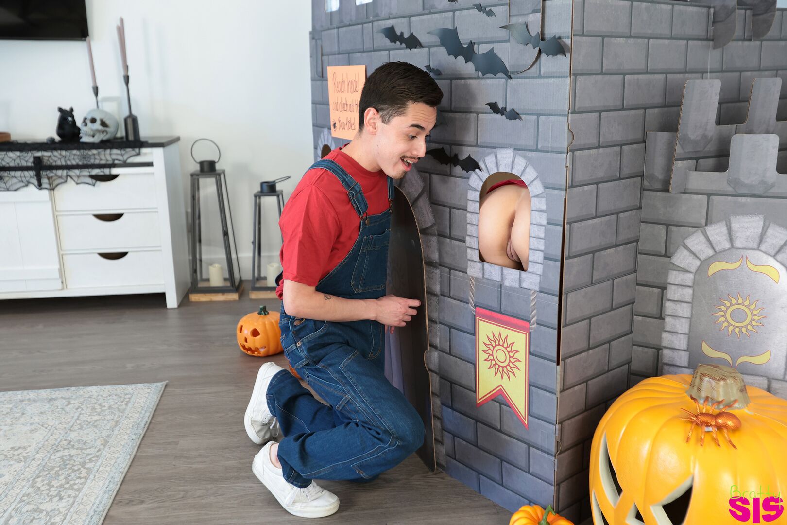 Stepsisters Boo Hole - S34:E2