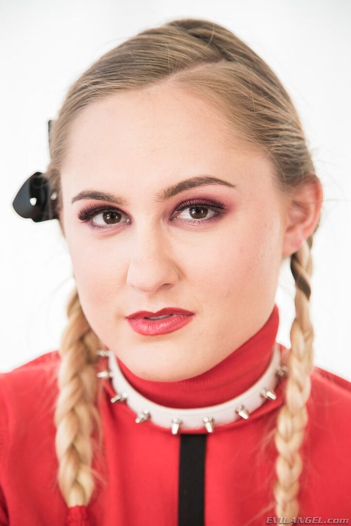 Pigtailed Slut Hooks Up For Domination