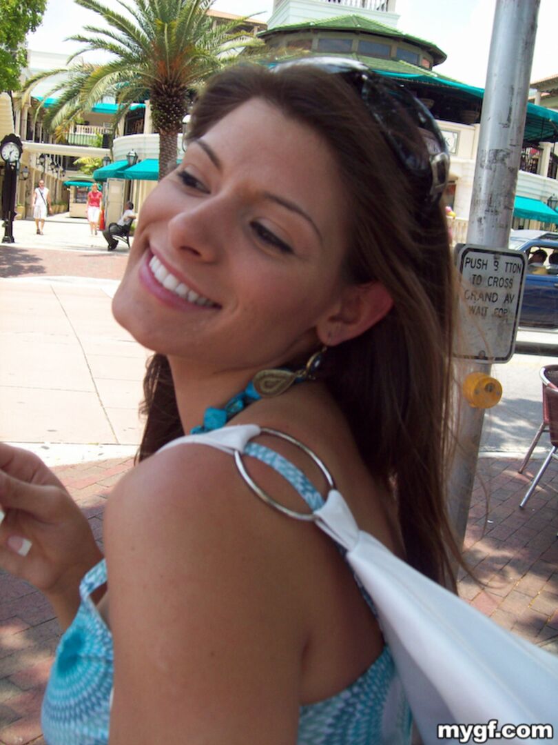 Beautiful Girl Loves Sexy Time