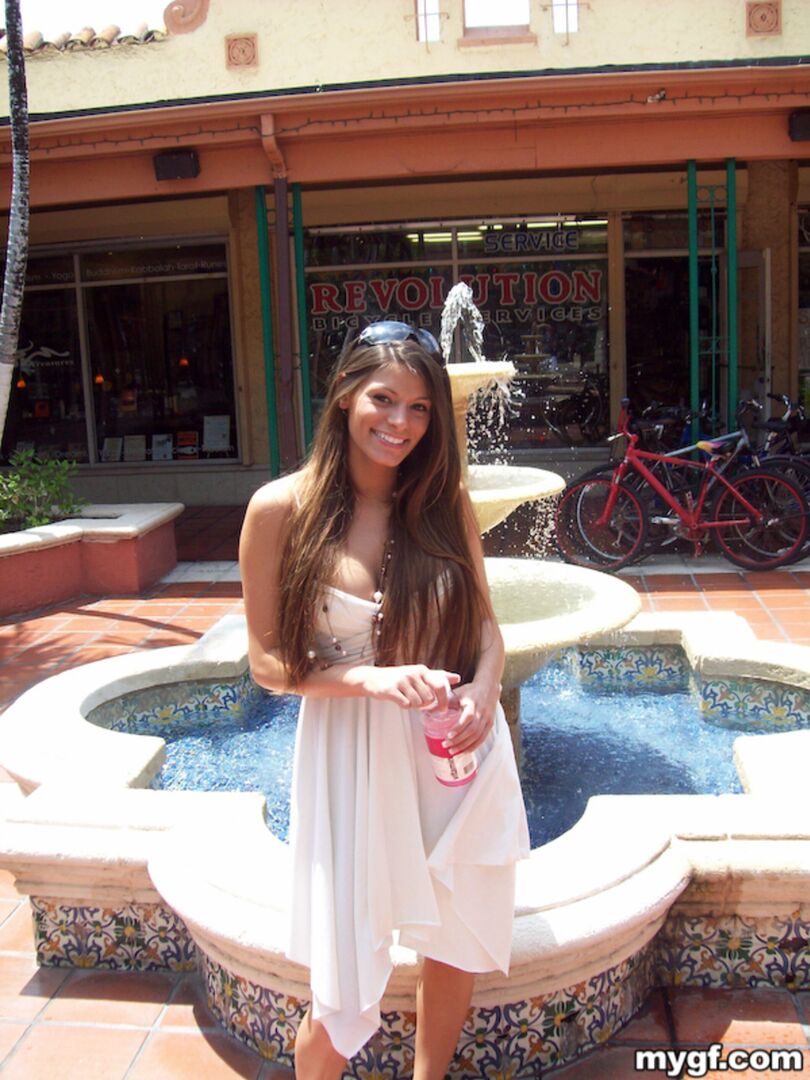 Beautiful Girl Loves Sexy Time