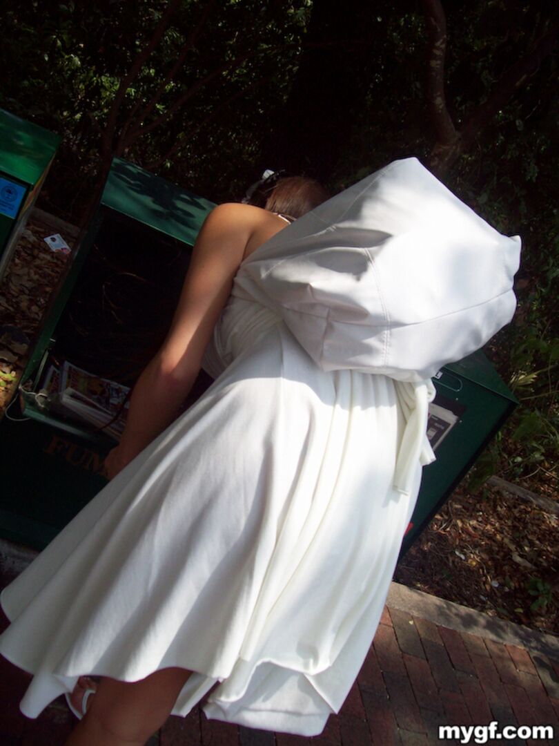 Beautiful Girl Loves Sexy Time