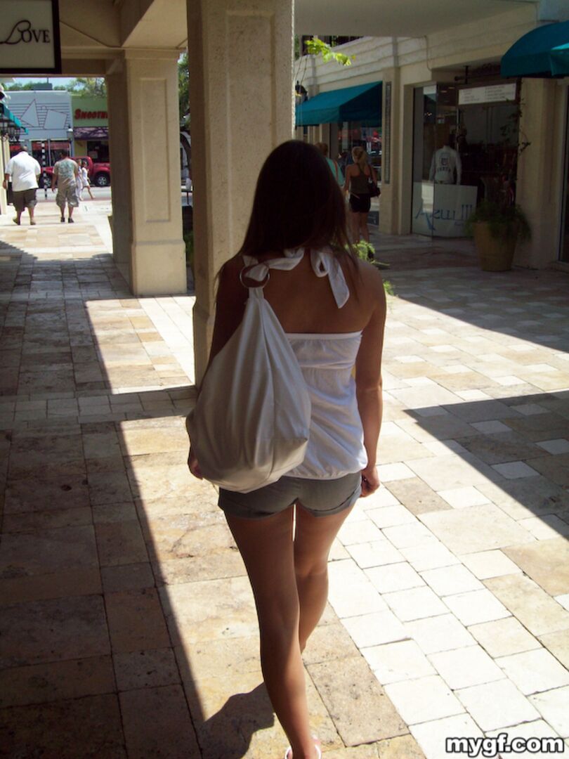 Beautiful Girl Loves Sexy Time