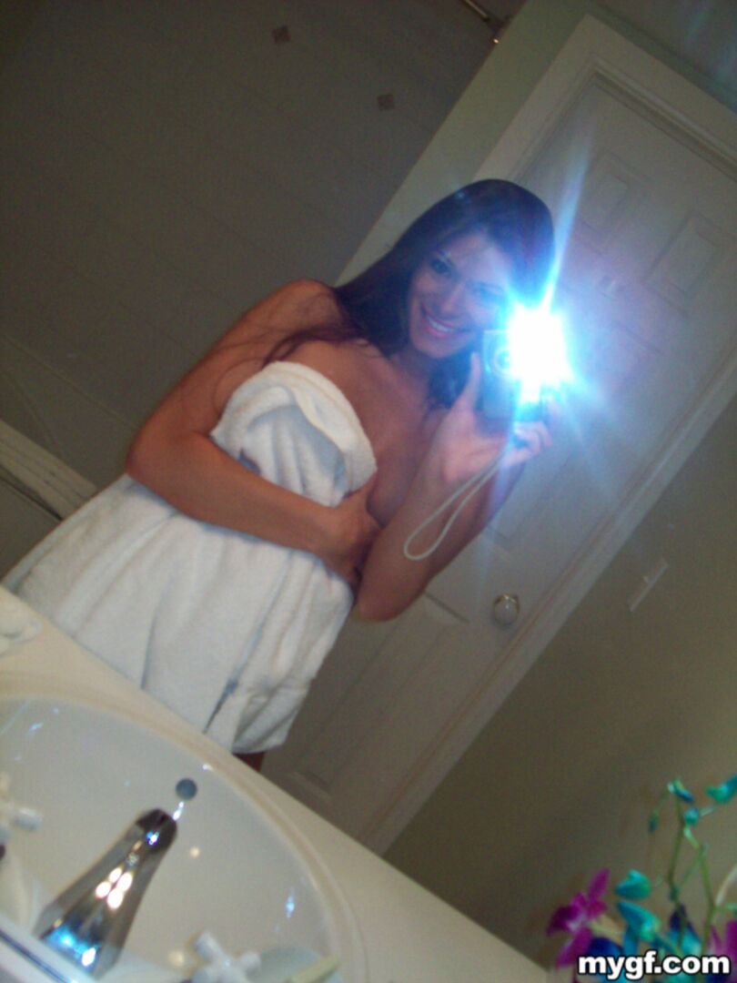 Beautiful Girl Loves Sexy Time